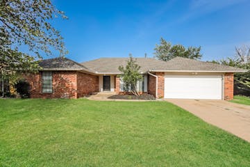 12112 Sylvester Dr Oklahoma City, OK 73162